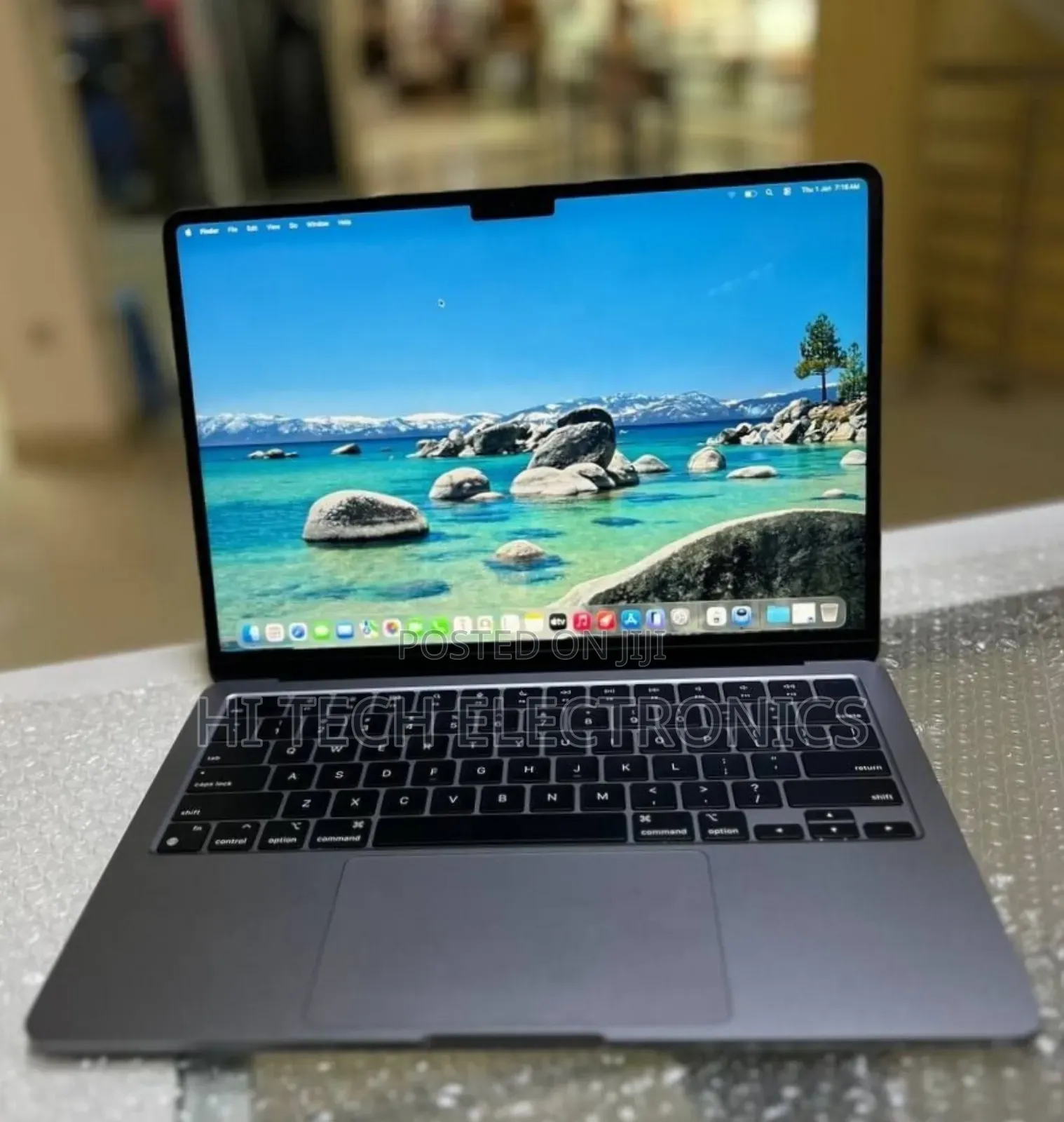 New Laptop Apple MacBook Air 2022 M2 8GB Apple M2 SSD 256GB
