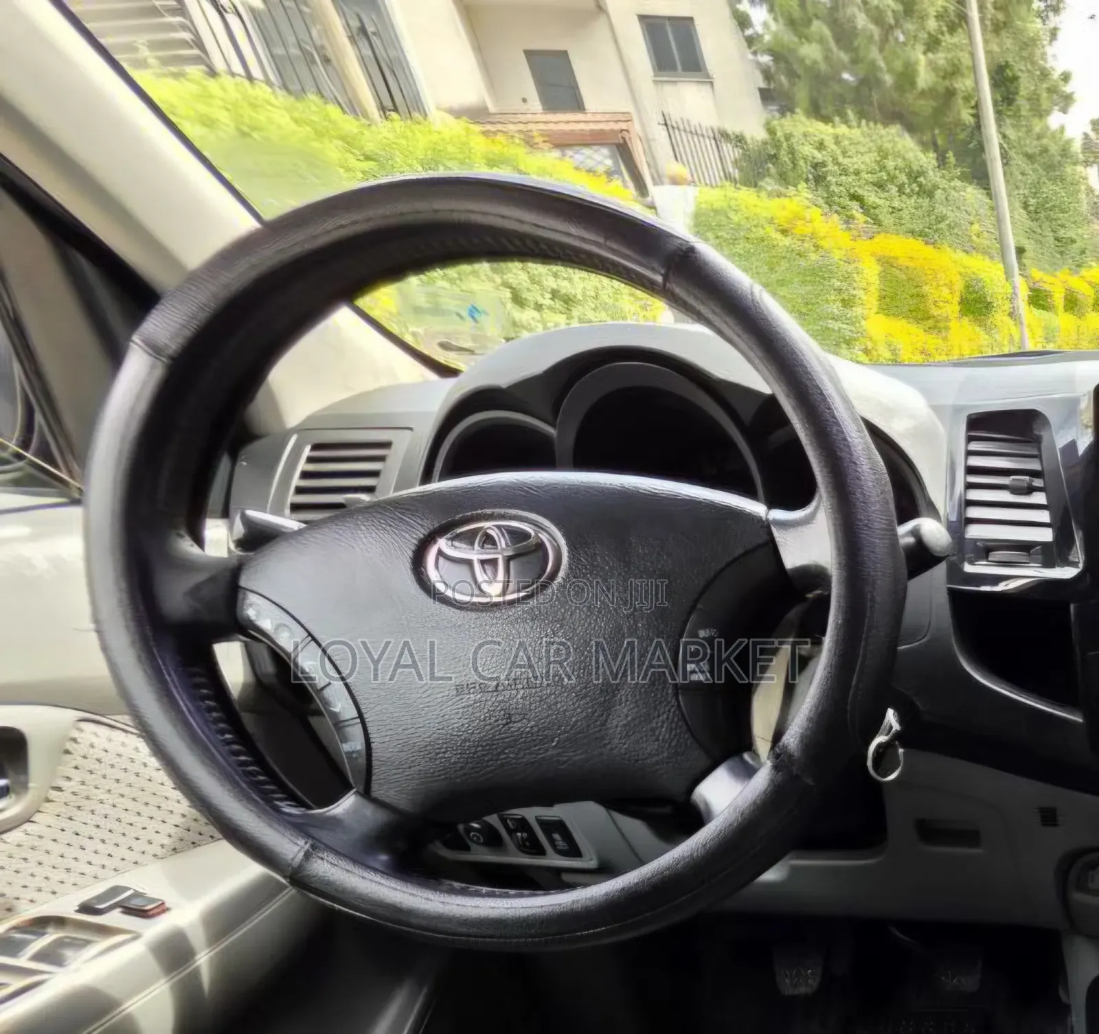 Toyota Hilux 2010 Silver