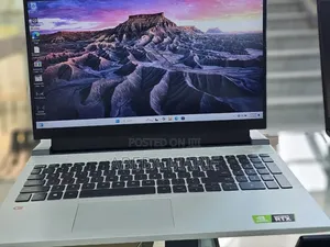 New Laptop Dell G15 5511 16GB Intel Core I7 SSD 512GB