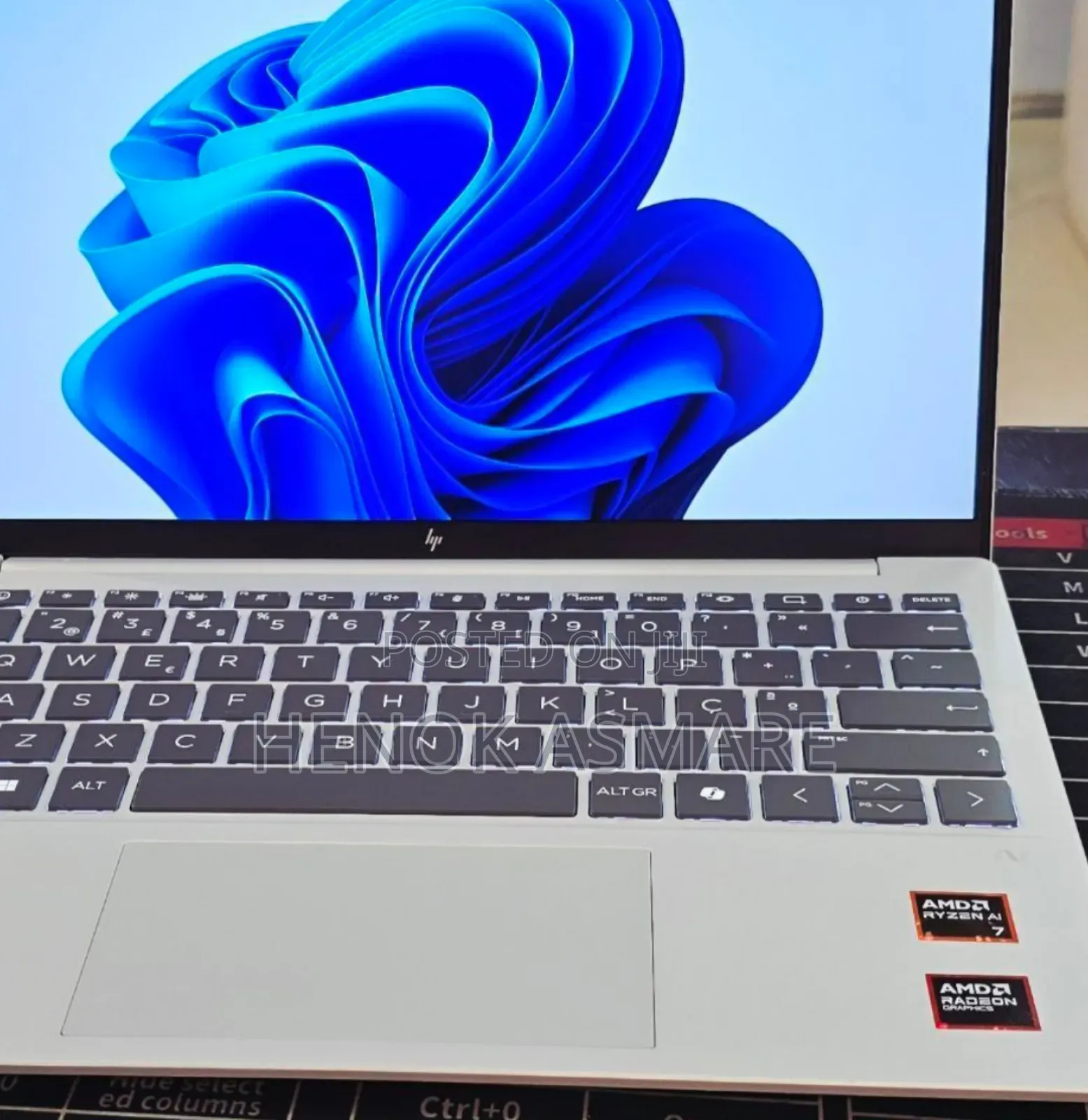 New Laptop HP OmniBook 7 14" 32GB Intel Core I7 SSD 1T