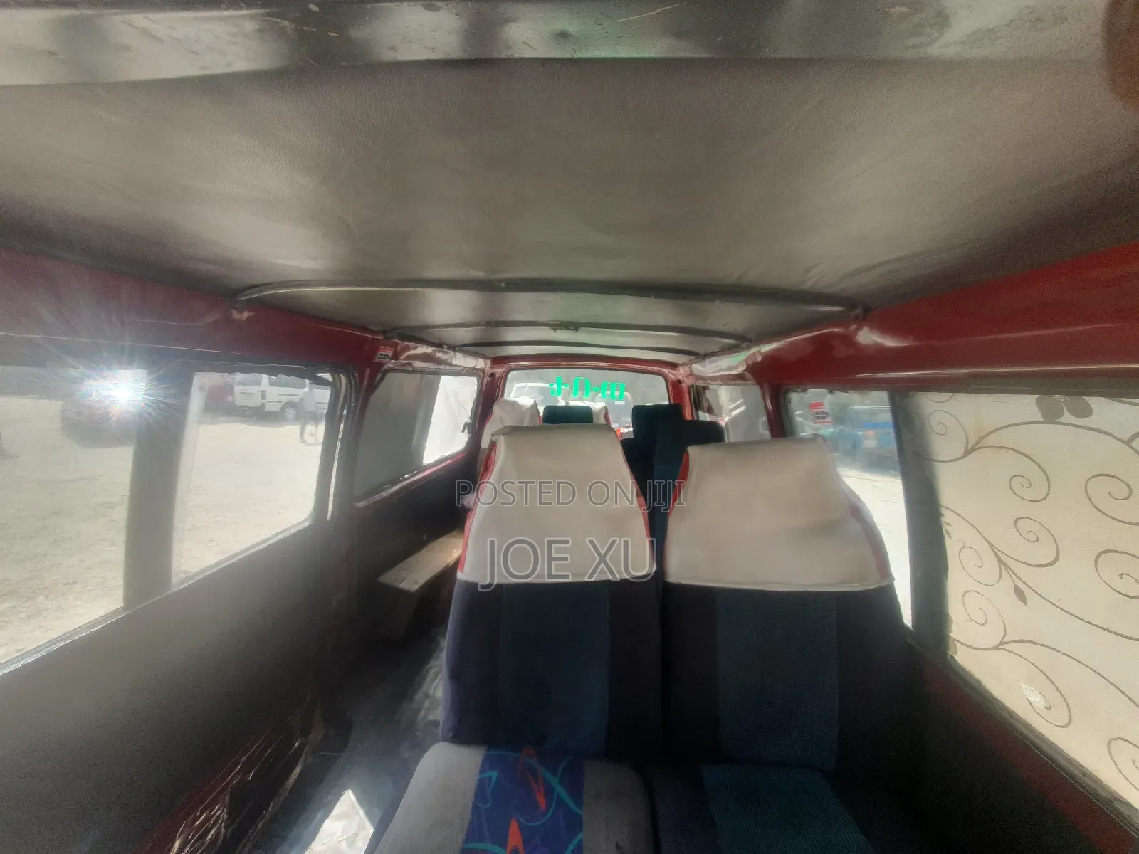 Toyota HiAce 1987 Blue