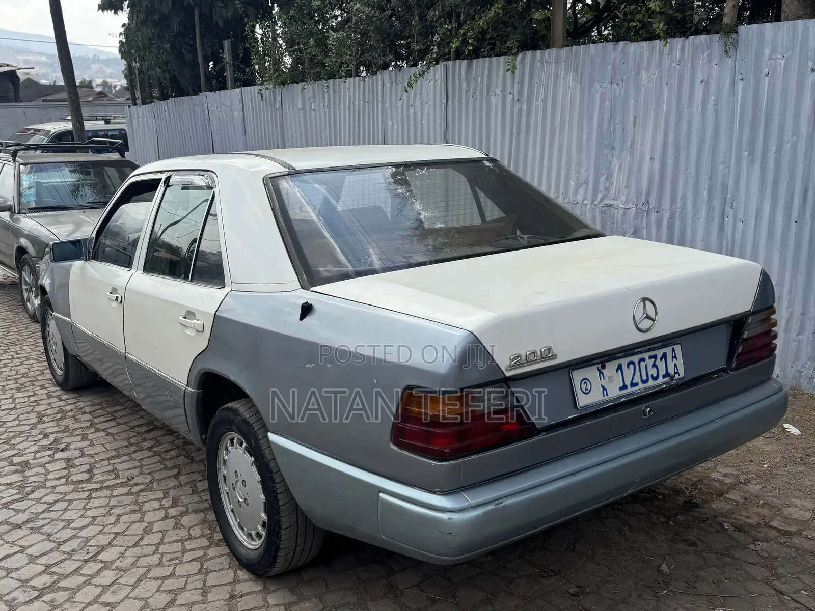 Mercedes-Benz E200 1985 White