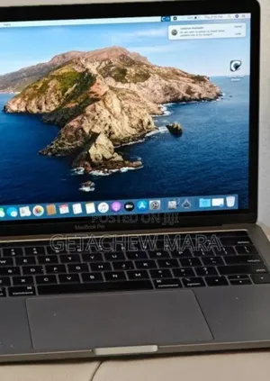 New Laptop Apple MacBook Pro 2019 16GB Intel Core I7 SSD 256GB