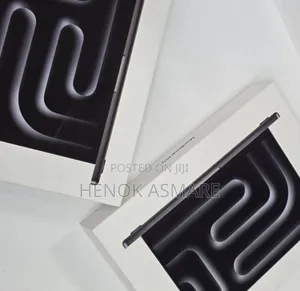 New Laptop Apple MacBook Pro 16GB Apple M4 SSD 1T