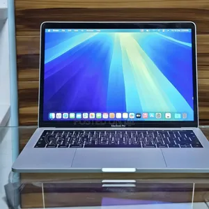 New Laptop Apple MacBook Pro 2019 8GB Intel Core I5 SSD 128GB