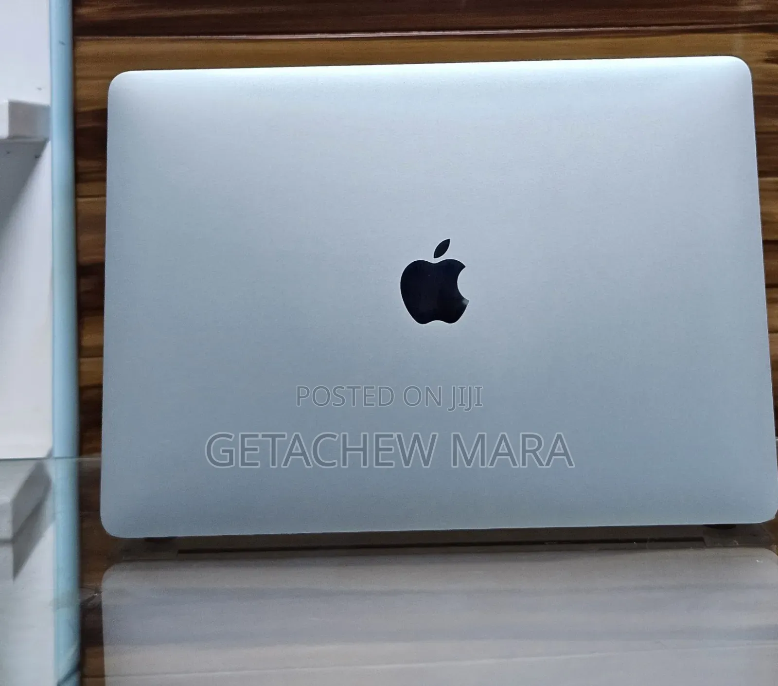 New Laptop Apple MacBook Pro 2019 8GB Intel Core I5 SSD 128GB