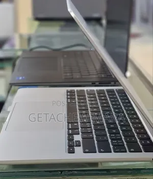 New Laptop Apple MacBook Air 2022 M2 8GB Intel SSD 256GB