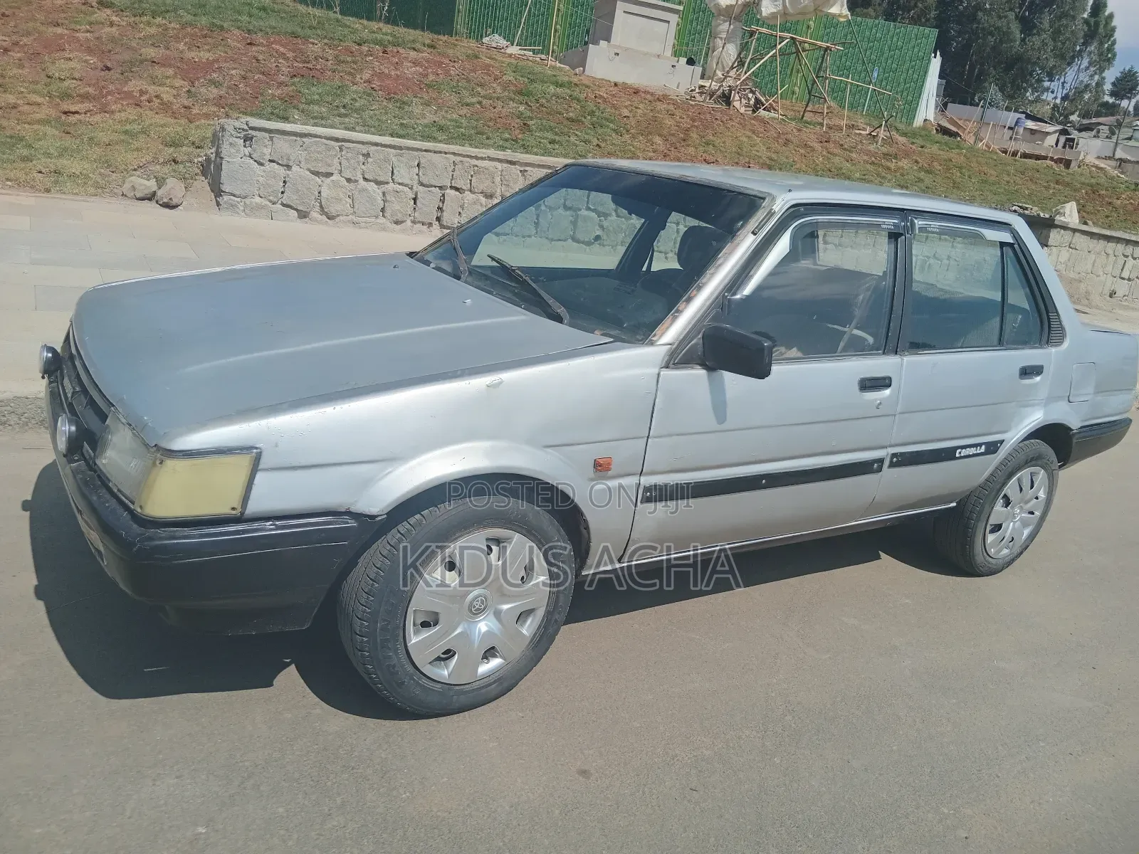 Toyota Corolla 1986 Silver