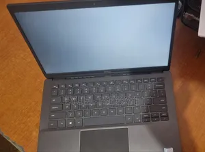 Laptop Dell Latitude 3301 4GB Intel Core I3 SSD 512GB