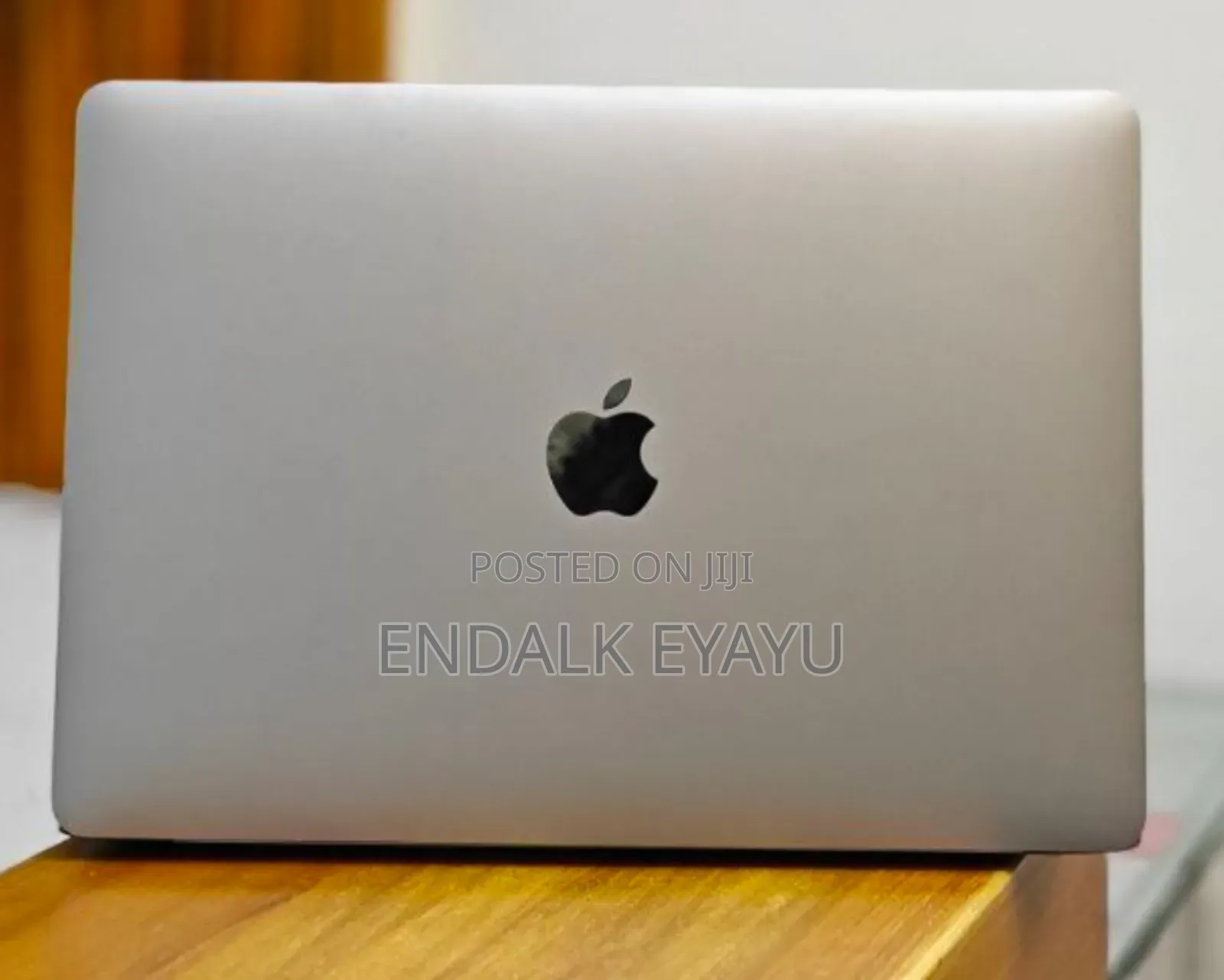 New Laptop Apple MacBook Air 2020 M1 8GB Apple M1 SSD 256GB