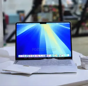 New Laptop Apple MacBook Air 16GB SSD 256GB