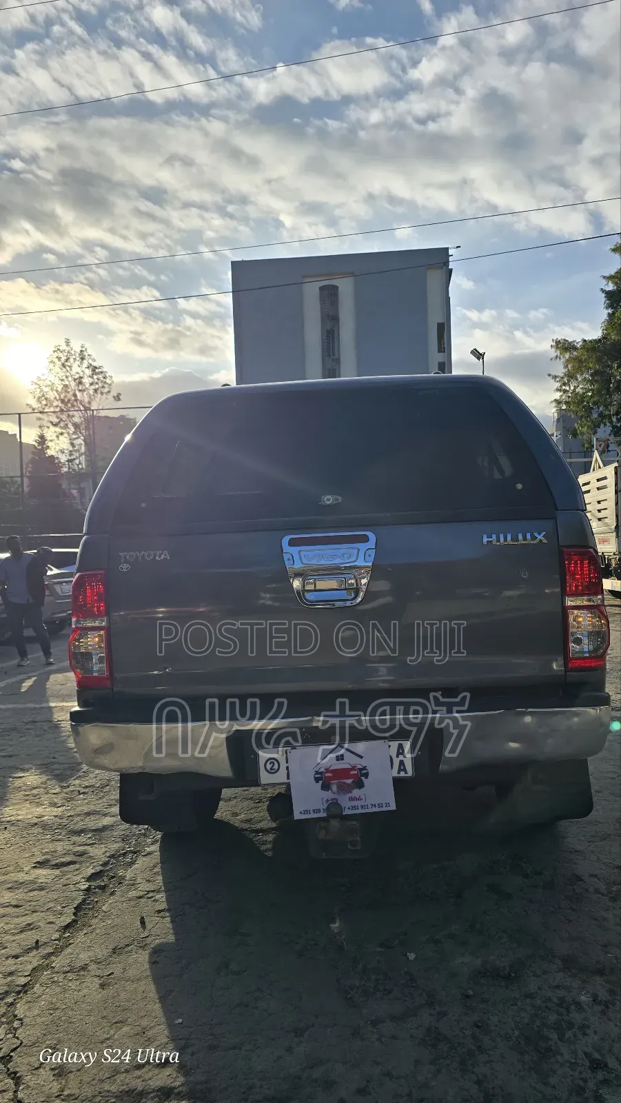 Toyota Hilux 2010 Gray
