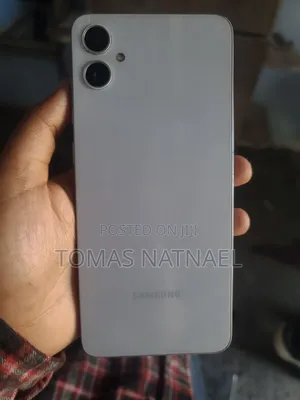 Samsung Galaxy A05 64 GB White