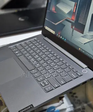 New Laptop Lenovo ThinkBook 15 8GB Intel Core I5 SSD 256GB