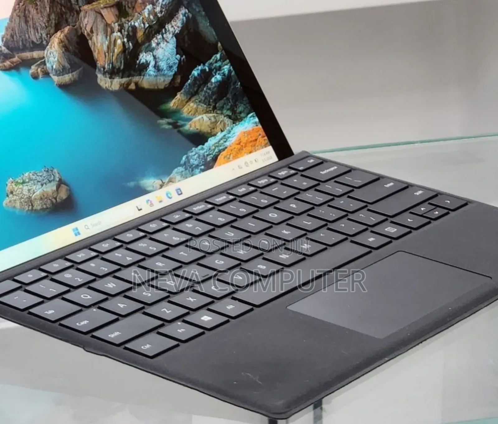 New Laptop Microsoft Surface 8GB Intel Core I7 SSD 256GB