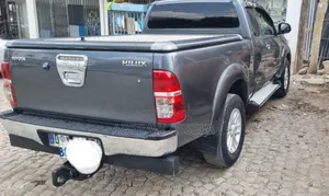 Toyota Hilux 2014 Gray
