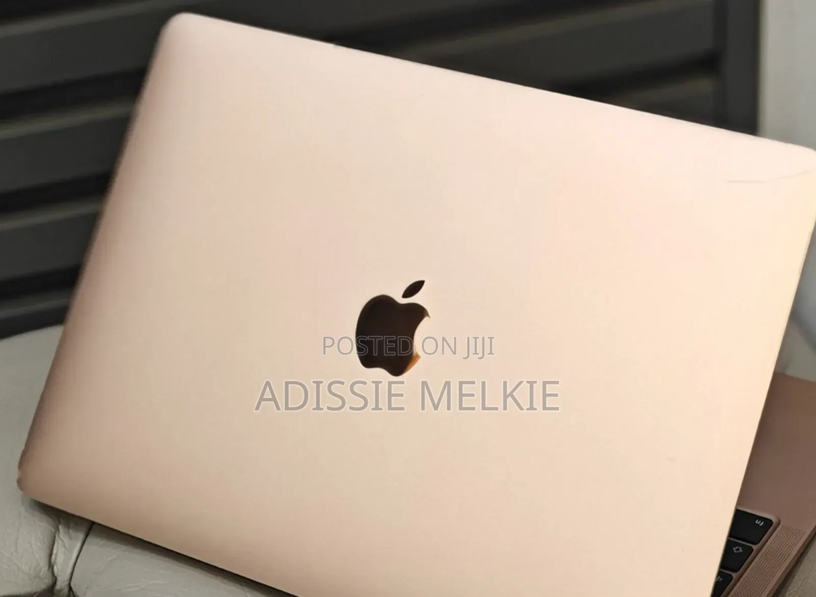 New Laptop Apple MacBook Air 2020 M1 8GB Intel Core I3 SSD 256GB