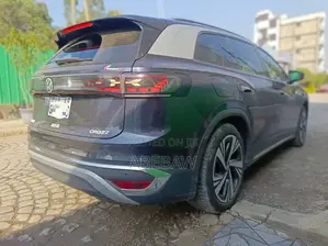 Volkswagen ID.6 2023 Black