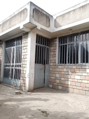 2bdrm Villa in Semit, Old Villa, Bole for sale