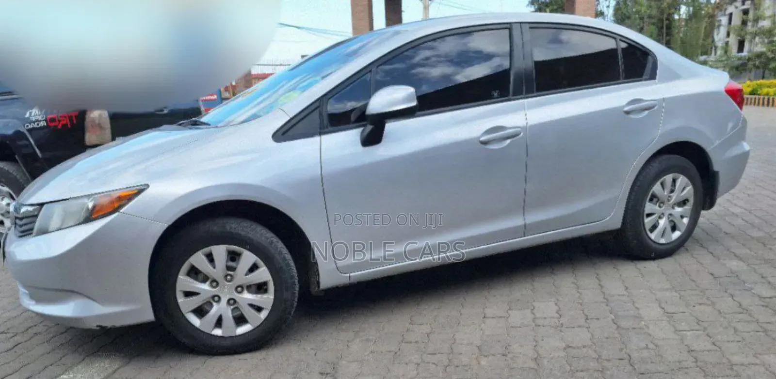 Honda Civic 1.8 5 Door Automatic 2012 Silver