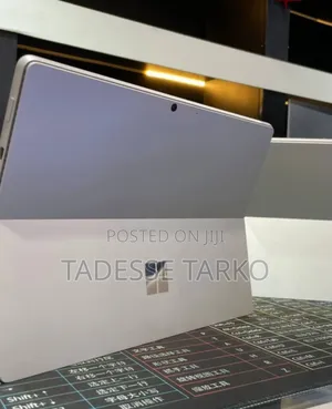 New Laptop Microsoft Surface Pro 8 16GB Intel Core I7 SSD 1T
