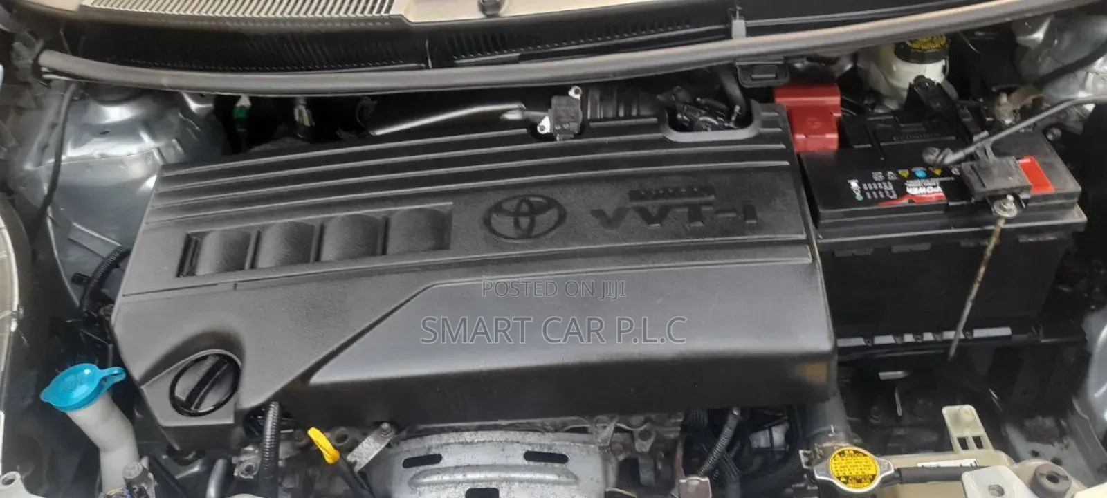 Toyota Yaris Base Hatchback 5dr 2011 Silver