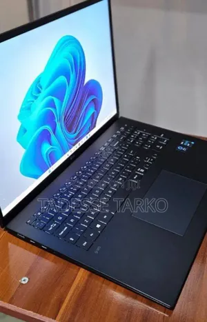 New Laptop LG Gram 15.6 16GB Intel Core I7 SSD 1T