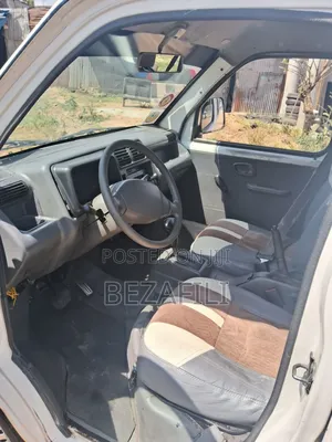 Suzuki Every Wagon 2005 White