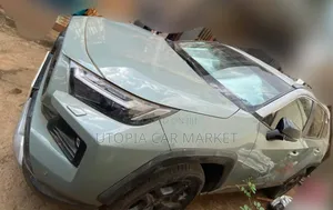 Toyota RAV4 2022 Green