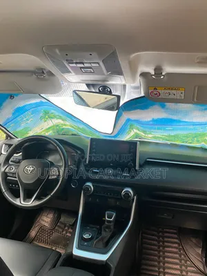 Toyota RAV4 2022 Green