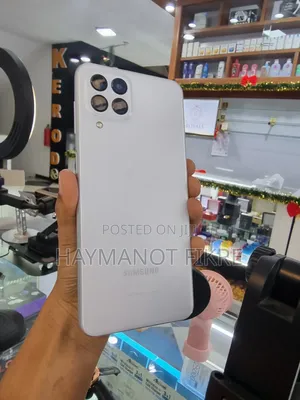 New Samsung Galaxy M33 128 GB White