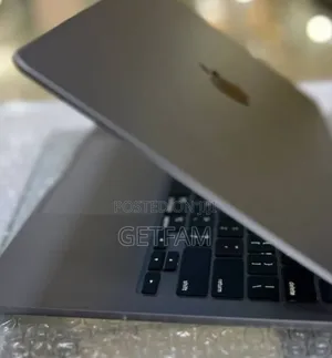 New Laptop Apple MacBook Air 2023 M2 8GB Apple M2 SSD 256GB