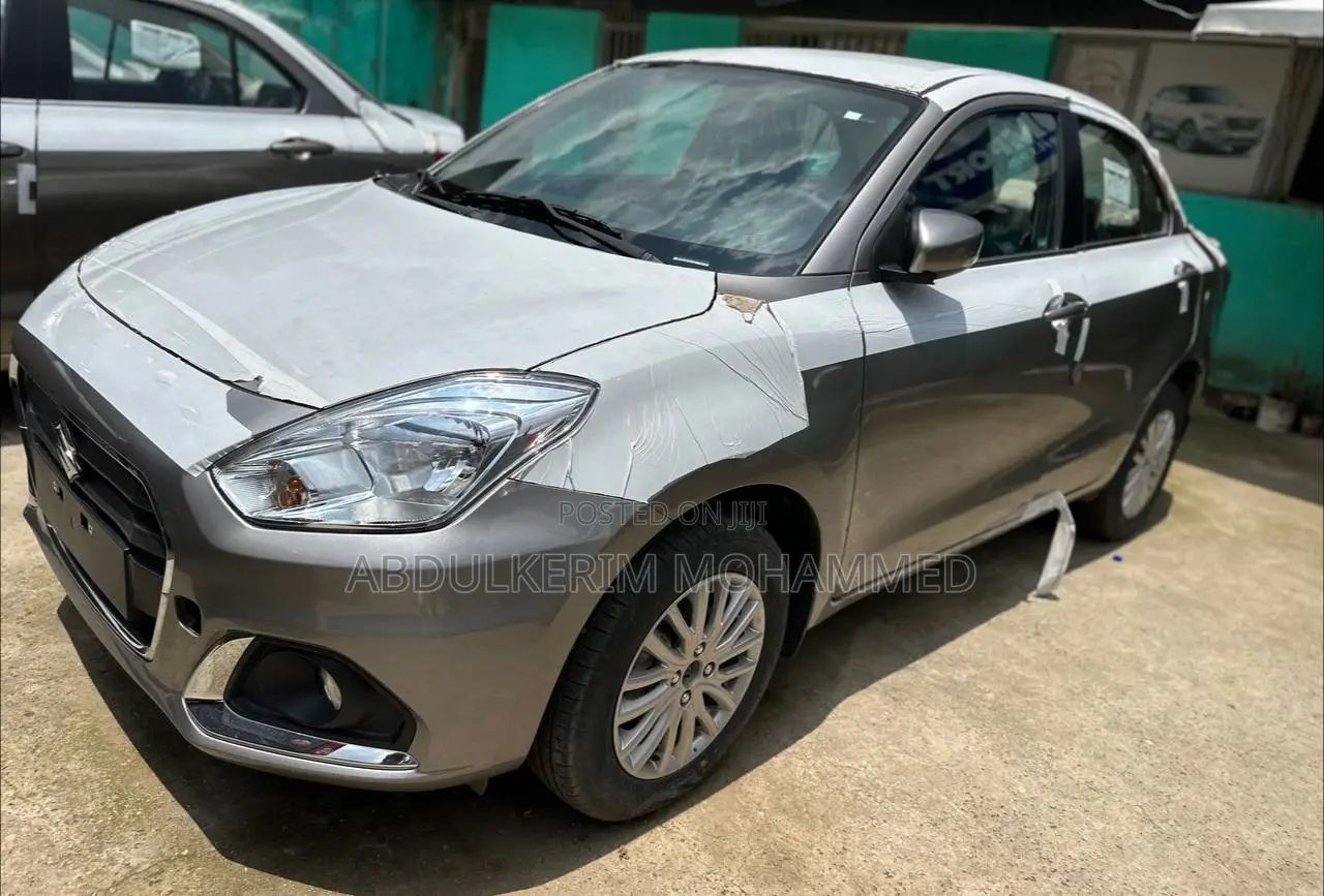 New Suzuki Dzire 2023 Gray