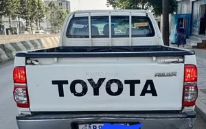 Toyota Hilux 2007 White