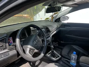 Hyundai Avante 2017 Gray