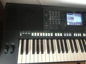 Yamaha PSR 950