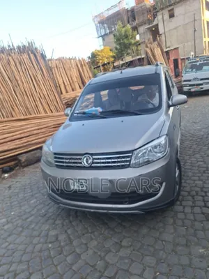 Photo - Geely Coolray 1.5 FWD 2021 Gold