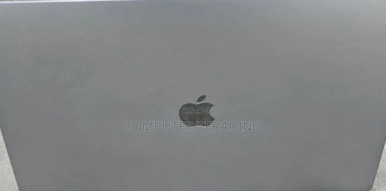 New Laptop Apple MacBook Pro 2019 16GB Intel Core i9 SSD 512GB