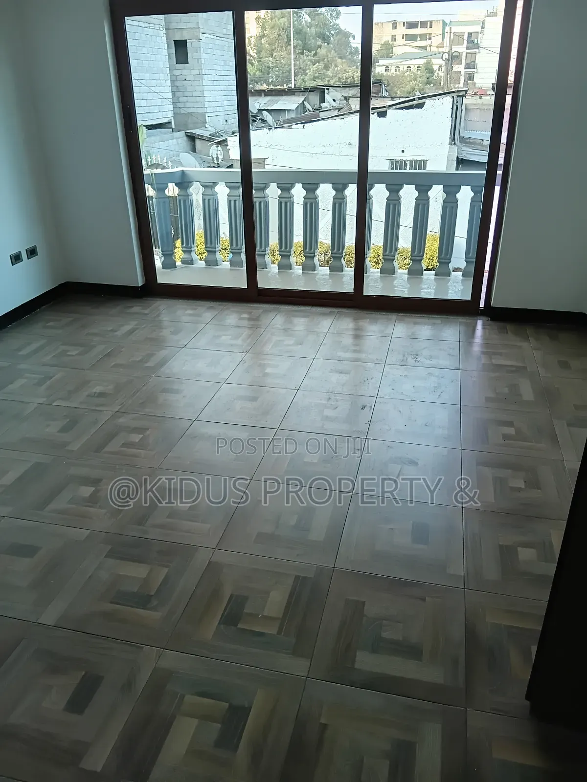 6bdrm House in Nasswe Realstate, Nifas Silk-Lafto for rent