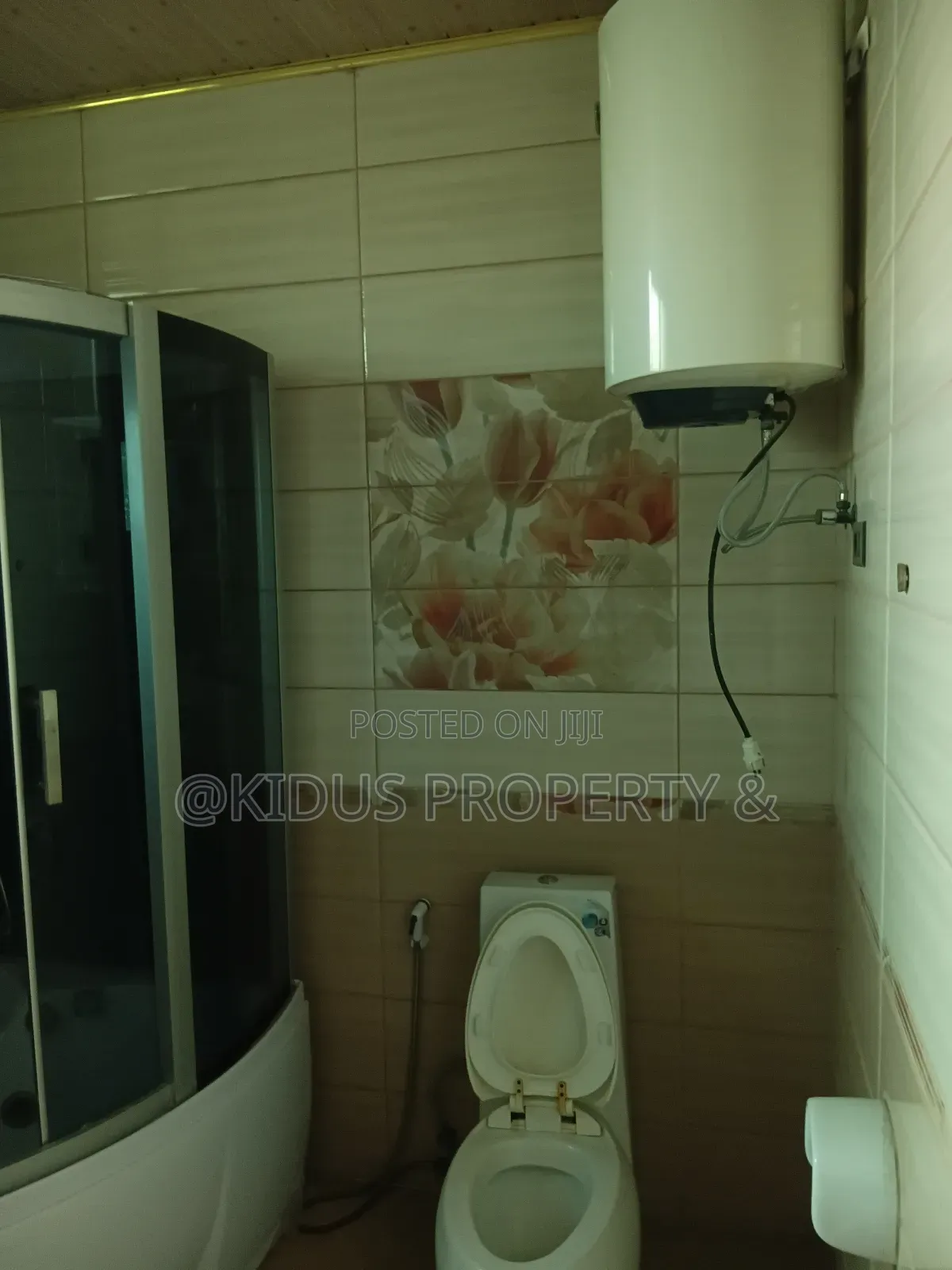 6bdrm House in Nasswe Realstate, Nifas Silk-Lafto for rent