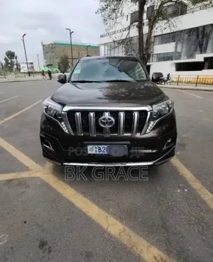 Photo - Toyota Land Cruiser Prado 2017 Brown