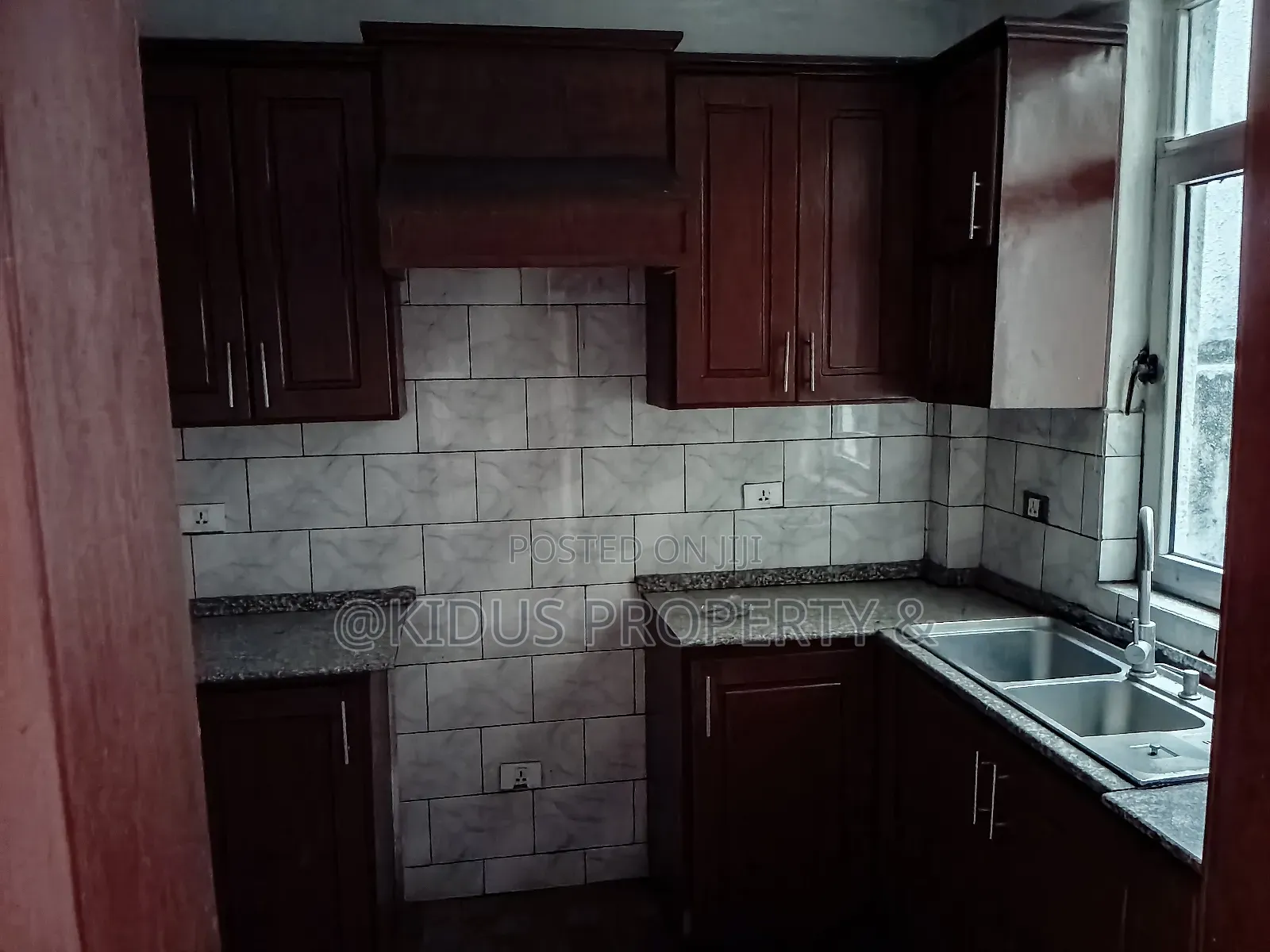 5bdrm House in Mekanisa Mekaele, Nifas Silk-Lafto for rent