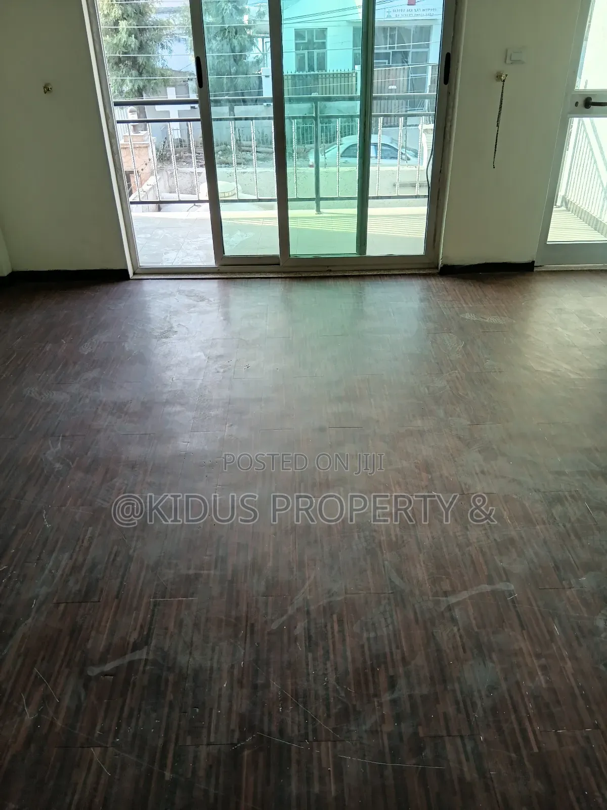 5bdrm House in Mekanisa Mekaele, Nifas Silk-Lafto for rent