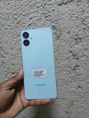 New Samsung Galaxy A06 128 GB Blue