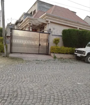 3bdrm Villa in Semit Villa House, Bole for sale