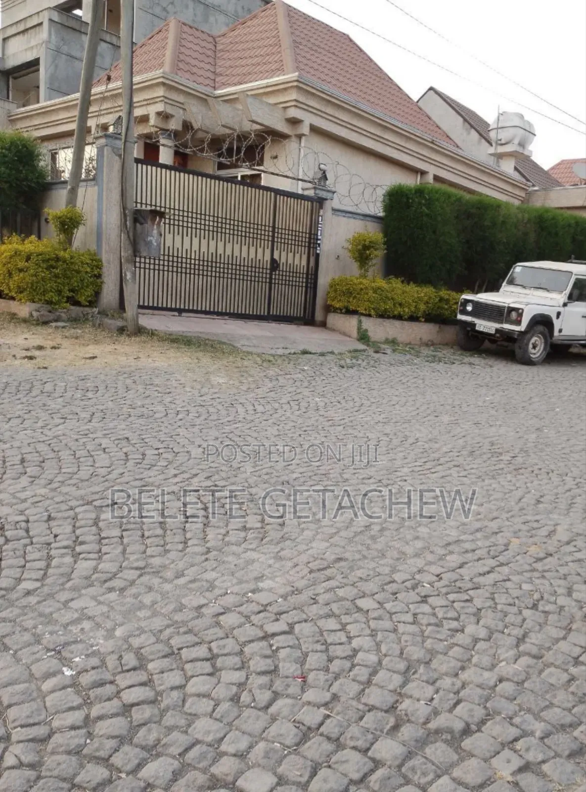 3bdrm Villa in Semit Villa House, Bole for sale