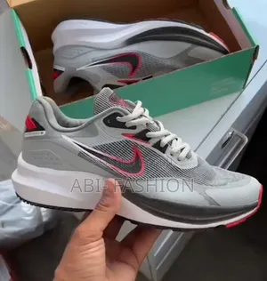 Grey Air Zoom Pegasus Road Running S