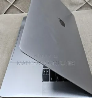 New Laptop Apple MacBook Pro 2019 16GB Intel Core I9 SSD 512GB
