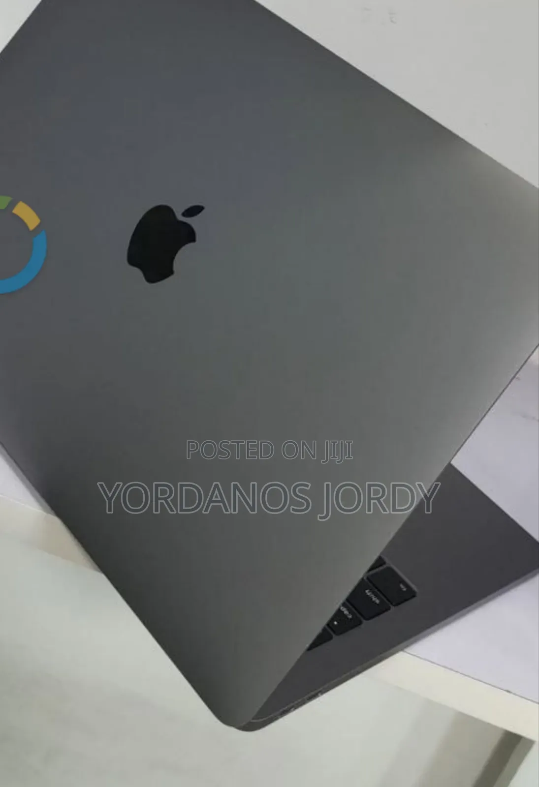 New Laptop Apple MacBook Pro 2017 8GB Intel Core I5 SSD 256GB