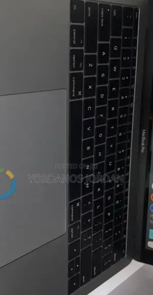 New Laptop Apple MacBook Pro 2017 8GB Intel Core I5 SSD 256GB